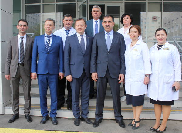 Перинатальный центр РКБ посетил глава Республики Ингушетия Юнус-Бек Евкуров
