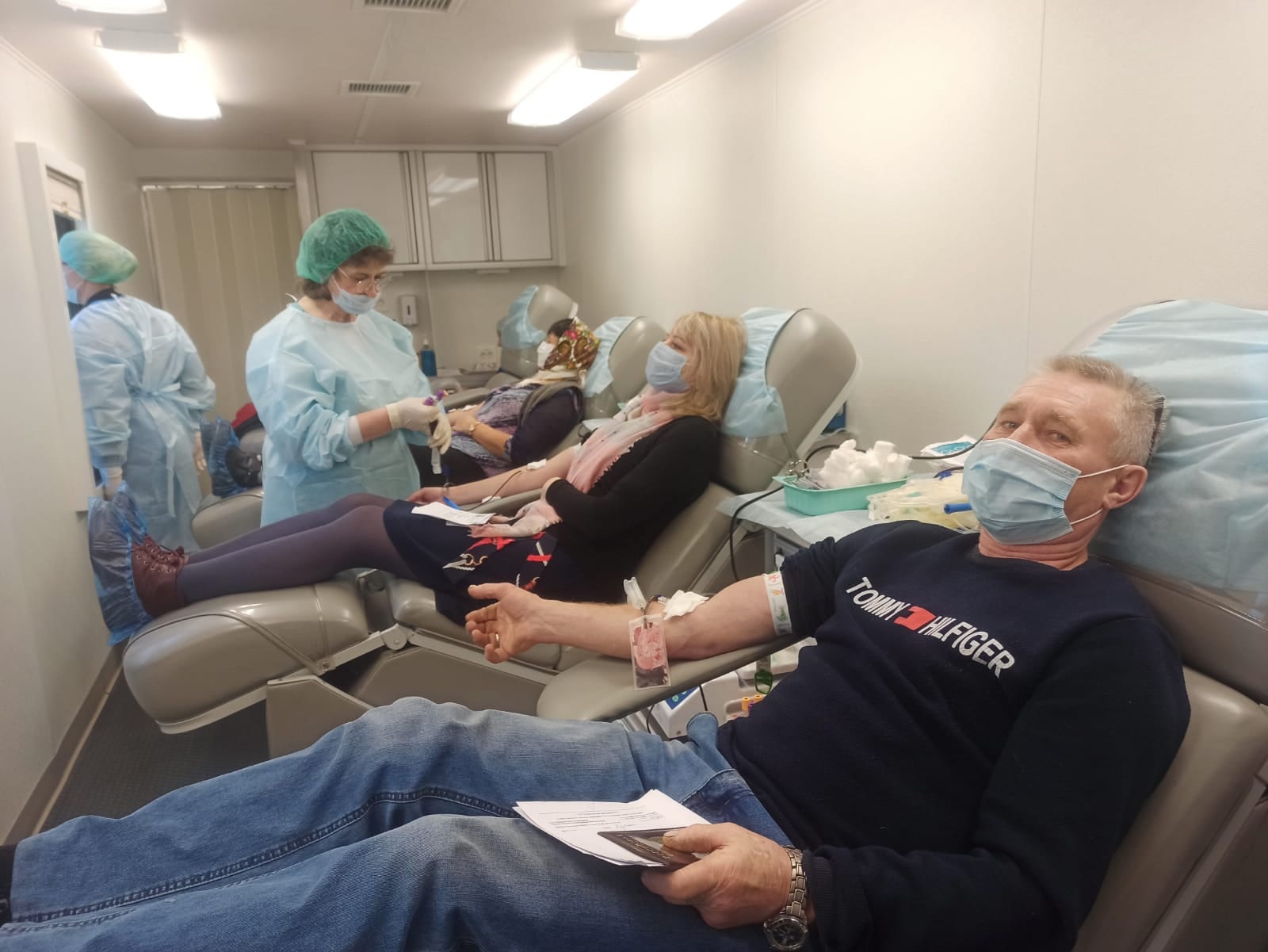 Оренбургская областная станция переливания крови. База доноров. Кабинет базы доноров крови.