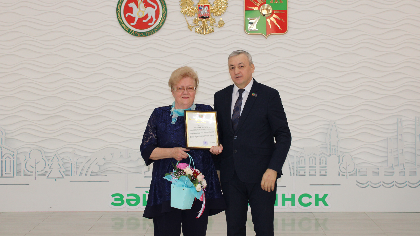 Центр развития здравоохранения. Центр развития здравоохранения. Ано развитие человеческого капитала. Медицинские иллюстрации. Факторы кадровой политики медицинских организаций.